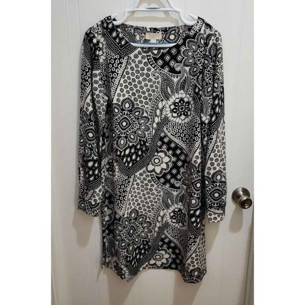 Loft Outlet Women's Long Sleeve Shift Dress Black/White Abstract Floral‎ Size M